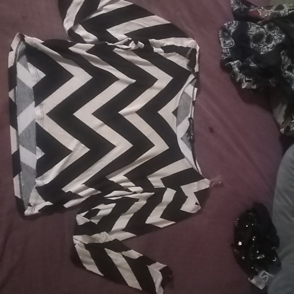 Long sleeve, Aztec crop top